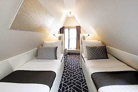 Twin Attic Room