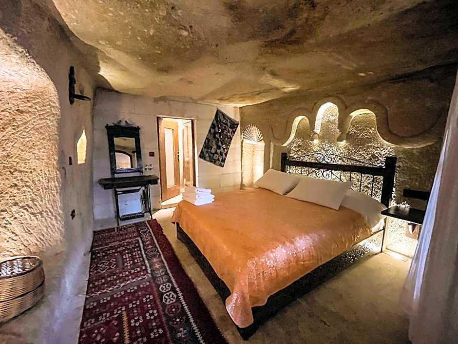 Takunya Cave Hotel