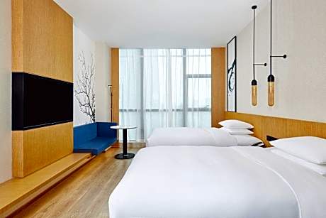 Business Room, Guest room, 2 Twin, City view