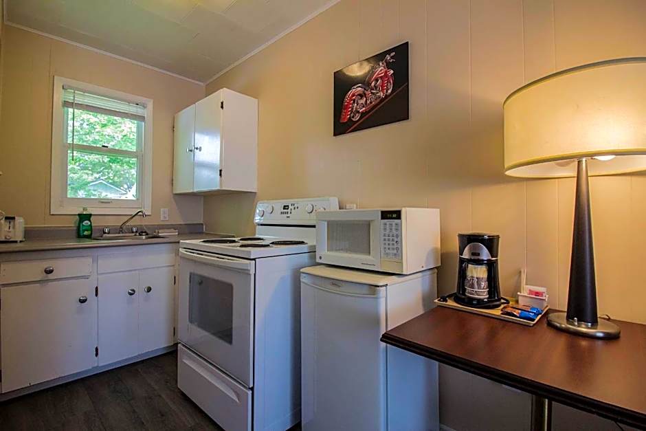 The White Horse Motel