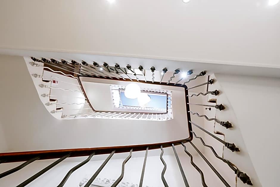 Ideal Sejour Cannes - Stylish Boutique Hotel with quiet garden