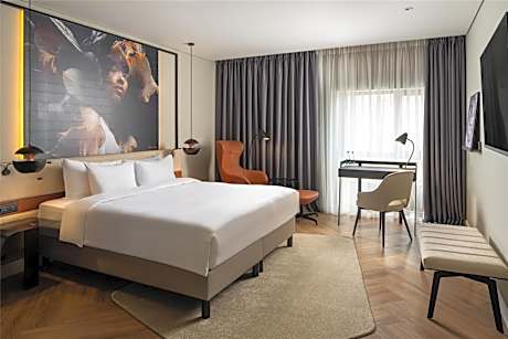 Executive Room with Lounge Access