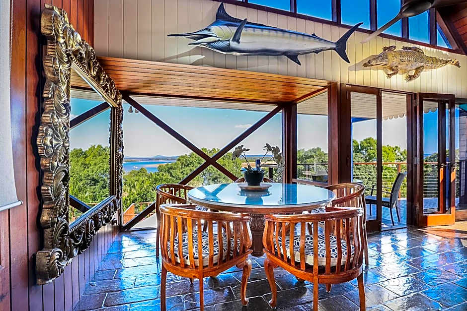 1770 Sovereign Lodge Retreat