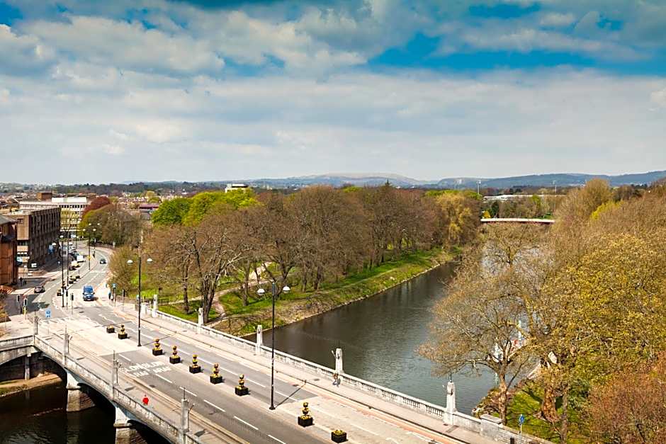 Holiday Inn Cardiff City By IHG