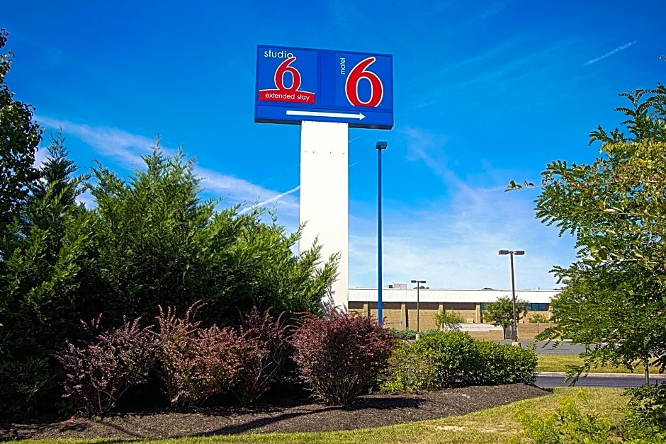 Motel 6-East Brunswick, NJ
