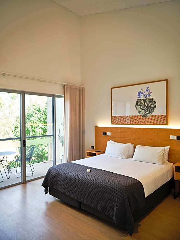 Maya Maya at Mandoon Estate