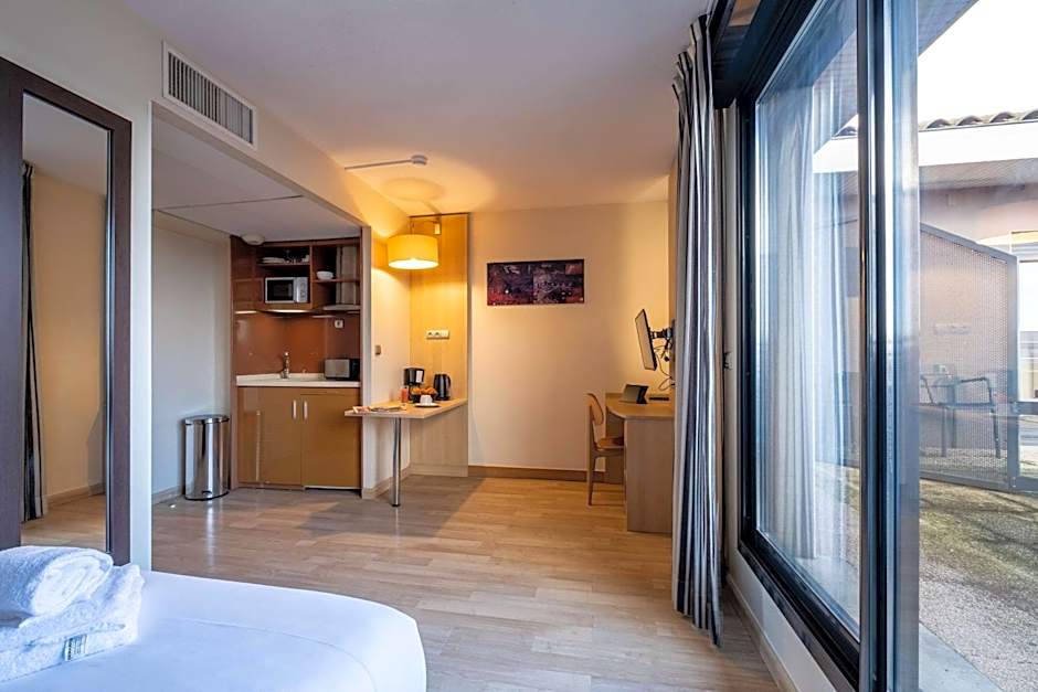 Clarion Aparthotel Toulouse Blagnac Airport