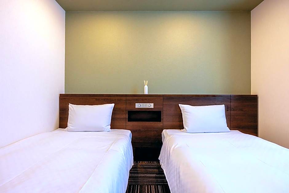 Kanku Izumiotsu Washington Hotel