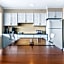 Gold Coast Inn ⁀➷ Breathtaking Sunsets ➠ Standard Lake View Room ➠ 106
