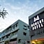 Moment Hotel