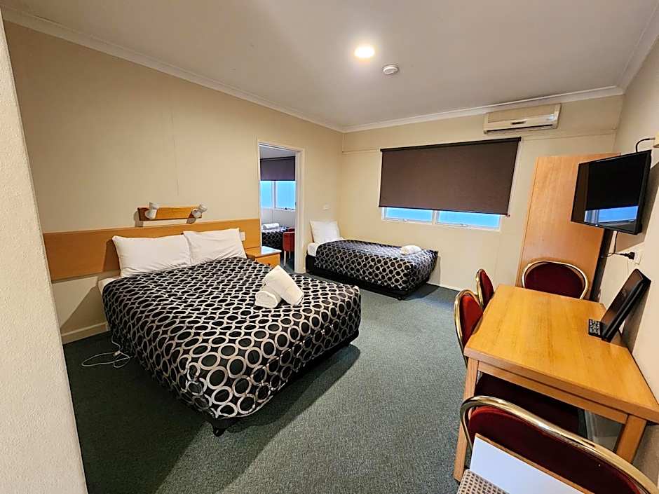 Hume Inn Motel