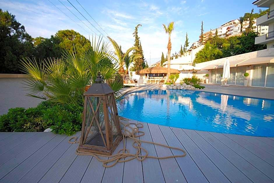 Yacht Boheme Hotel-Boutique Class - Adults Only