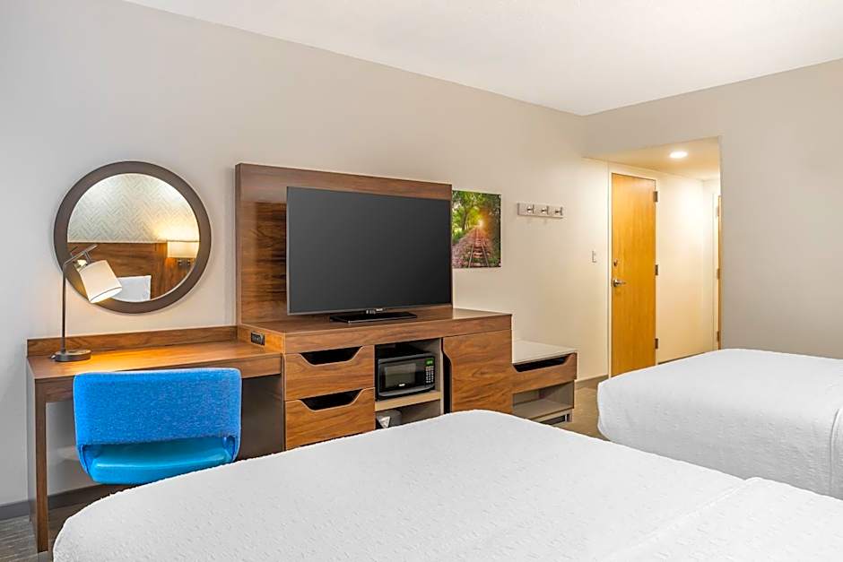 Hampton Inn By Hilton Petersburg-Ft. Lee