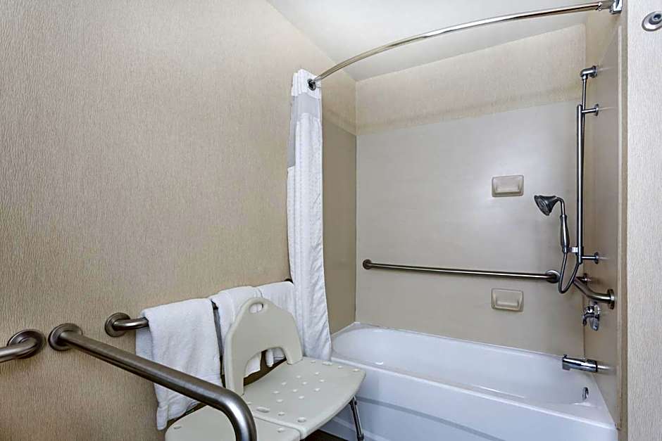 Holiday Inn Express Princeton/I-77 by IHG