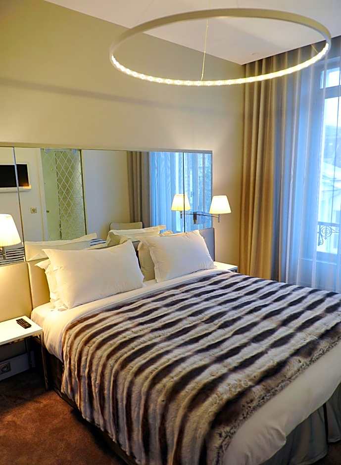 Le Cesar Hotel