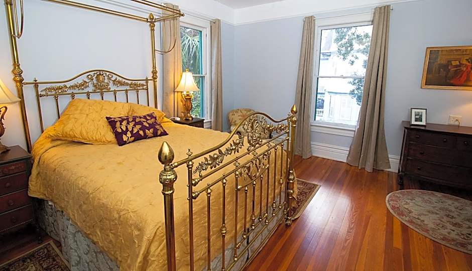 Sweetwater Branch Inn Bed And Breakfast