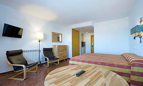 Studio with Side Sea View (1-2 Adults)