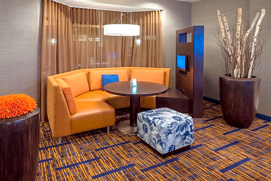 Courtyard by Marriott Winston-Salem Hanes Mall