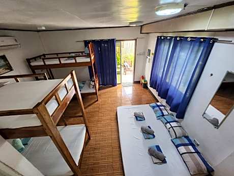 Economy Quadruple Room