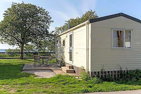 Superior Cottage with Patio