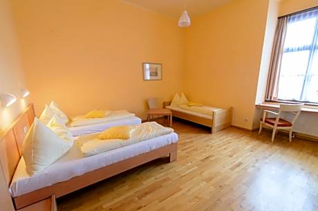 Triple Room - Annex