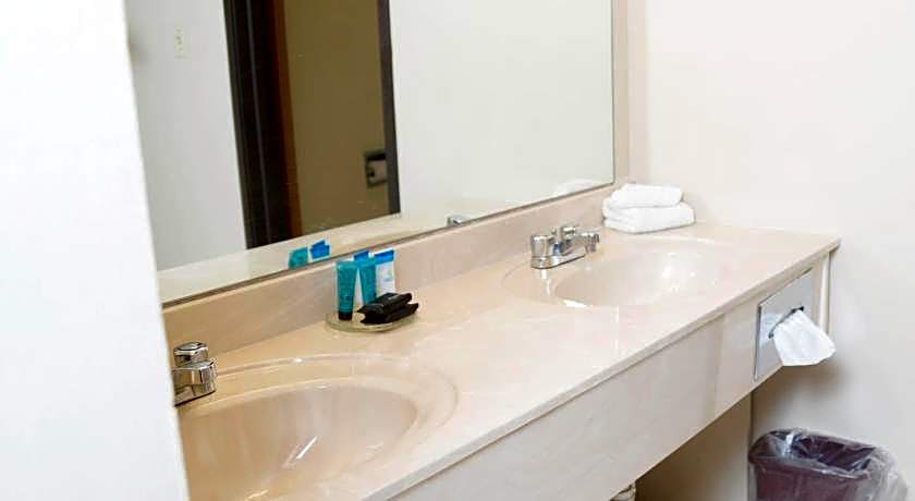 Americas Best Value Inn St. Louis South
