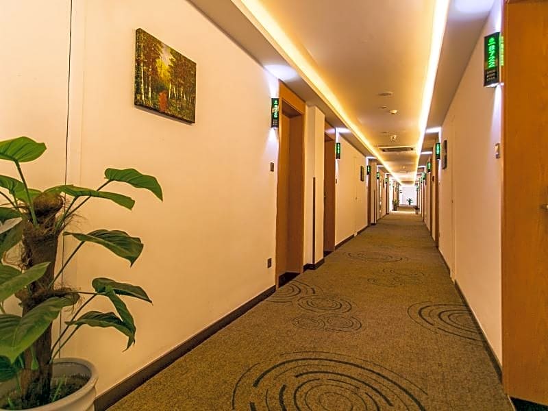 Greentree Inn Suzhou Gongyeyuan District Jinji Lak