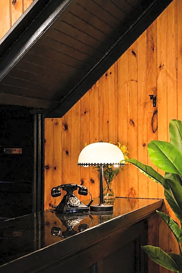 The Pines Inn
