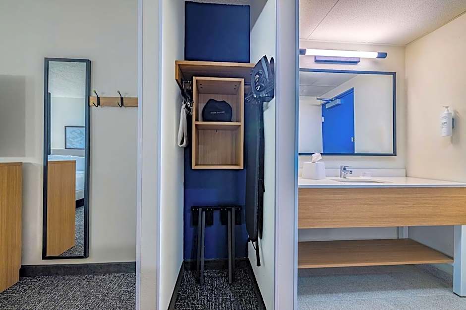 Spark by Hilton Clarks Summit