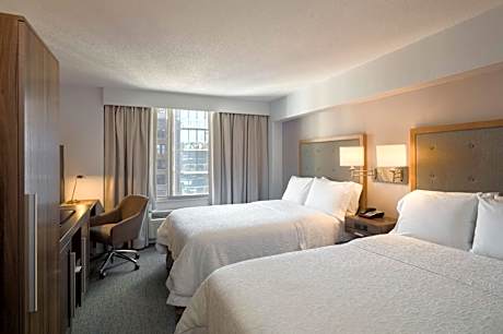 2 QUEEN BEDS W/ SMALL FRIDGE NONSMOKING