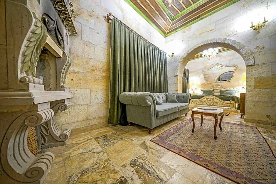 Serenus Cave Suites