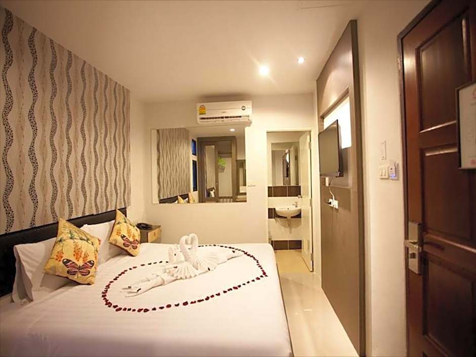 Studio Patong by iCheck inn