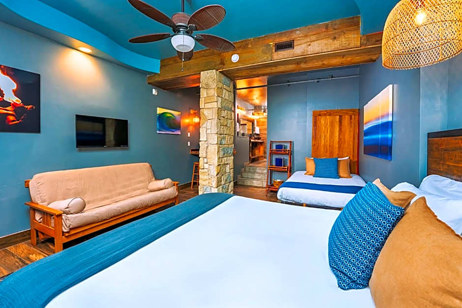 Nomads Hotel