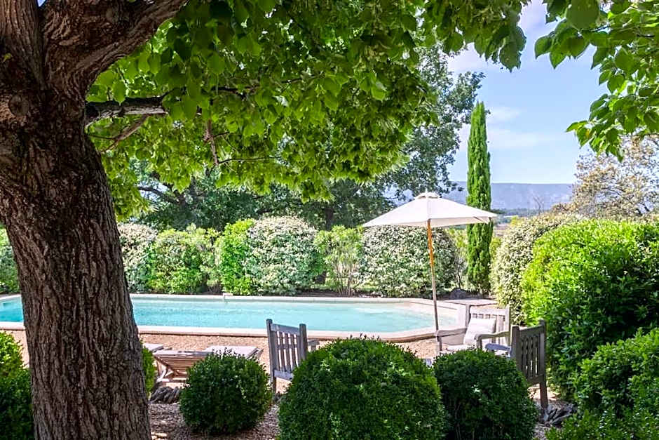 Superbe Villa provençale à deux pas de Gordes