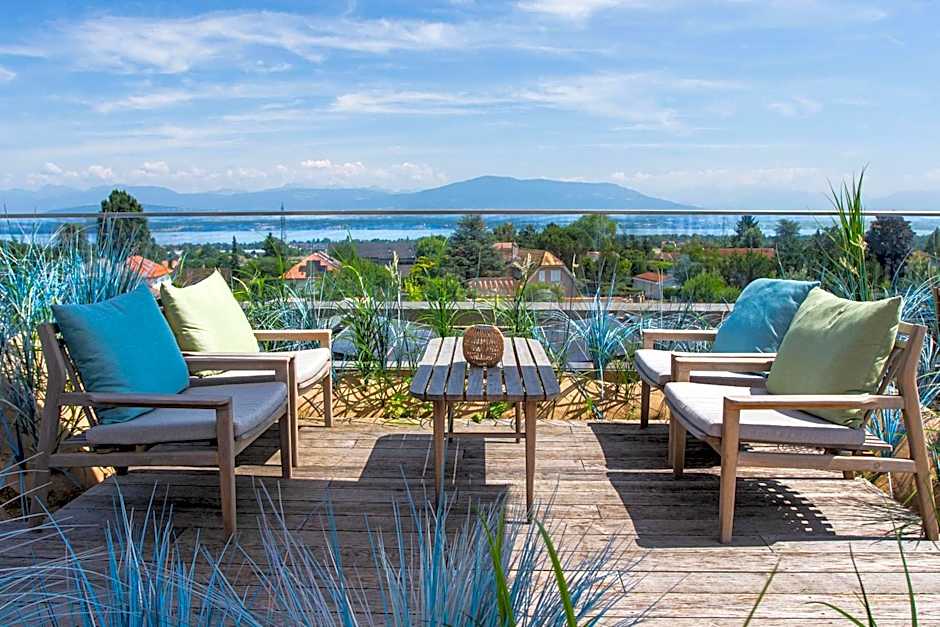 YOTEL Geneva Lake