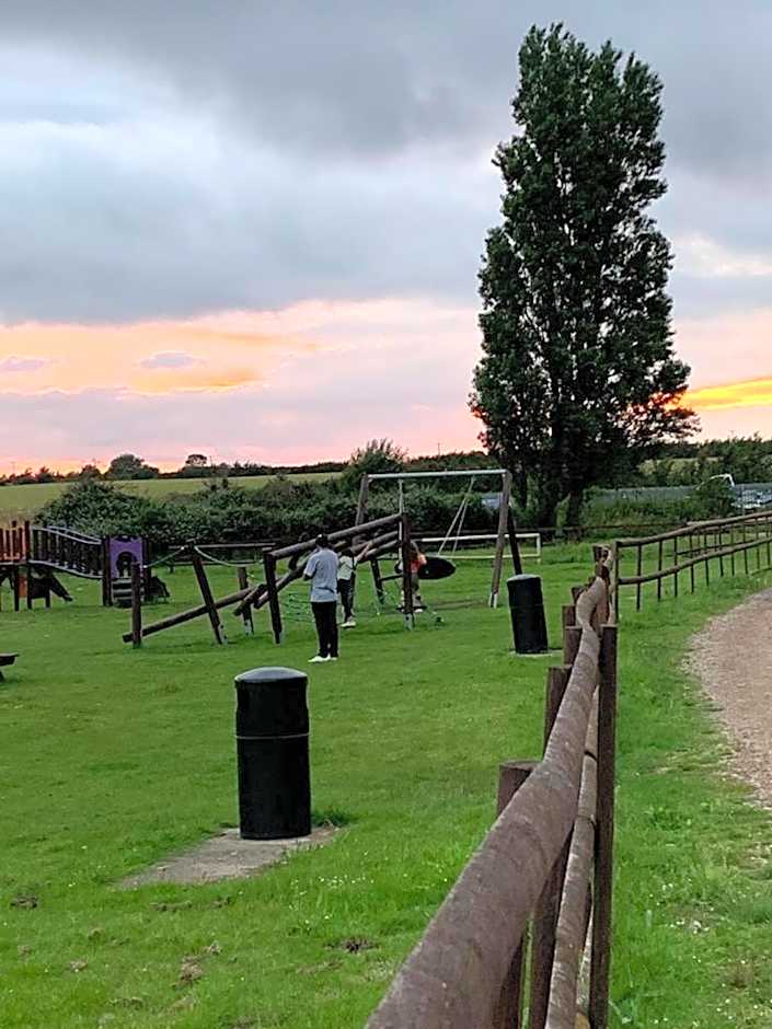 DaisyChain 2 Getaways - The perfect place to Stay - Play - Getaway