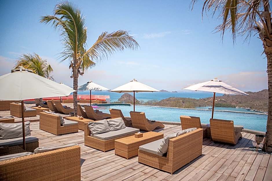 La Cecile Hotel and Cafe