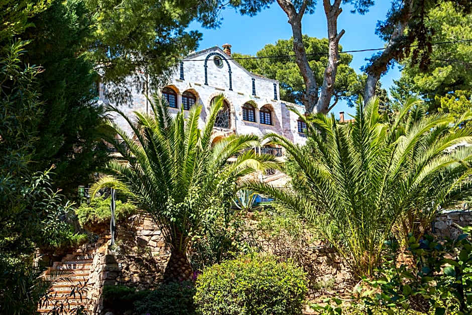 Apartamentos Gaudi Style