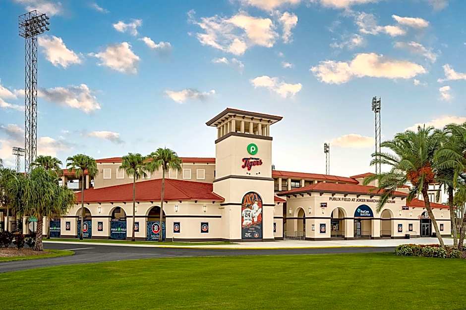 Hyatt Place Lakeland Center