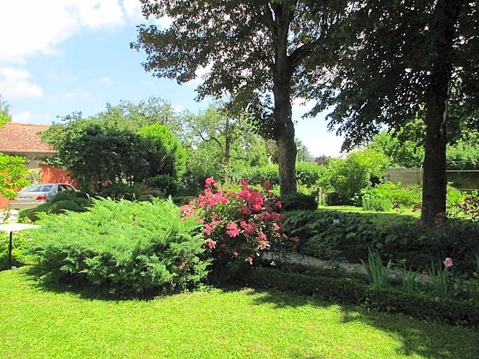 Villa Maziere Bourbon Conti