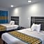 Travelers Inn