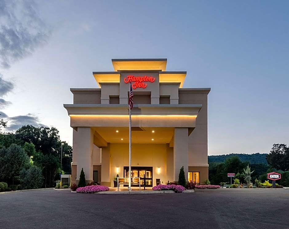 Hampton Inn By Hilton Covington VA