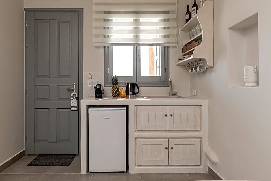 Porto Dema Luxury Suites