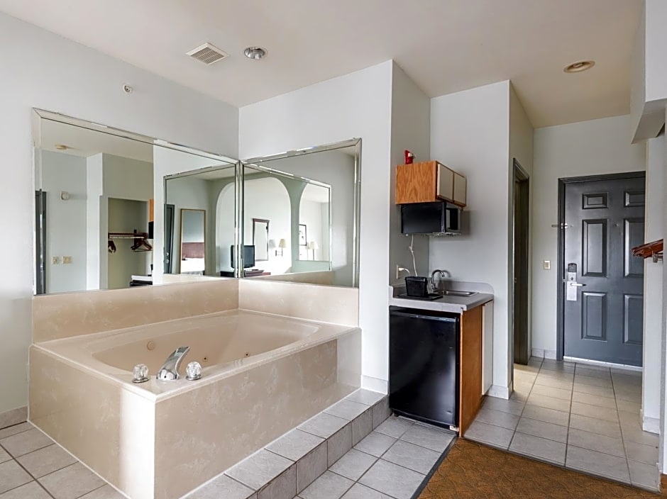 Baymont by Wyndham Houston TX