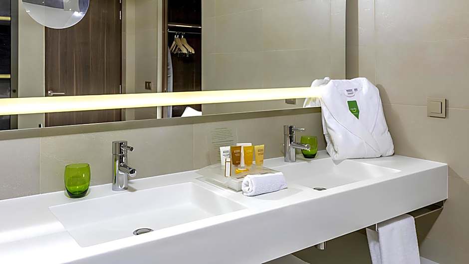 Holiday Inn Algiers - Cheraga Tower By IHG