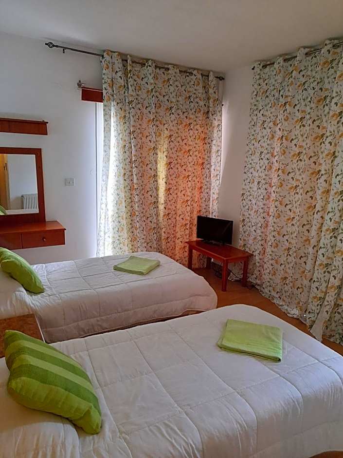 Onisillos Hotel
