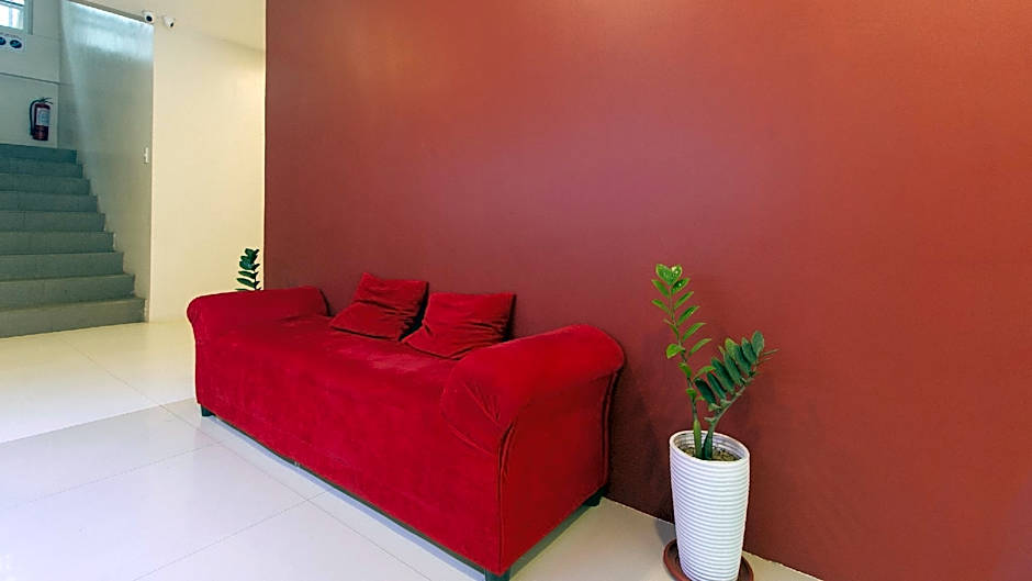 RedDoorz near Fernwoods Garden Quezon City