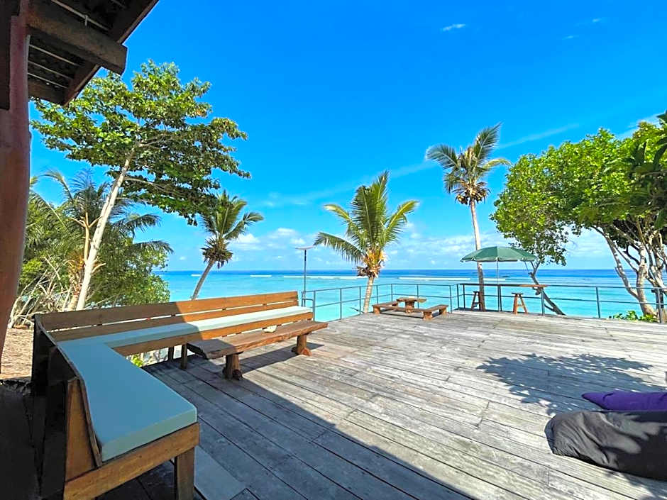 Sunset Surfing Villas Mentawai