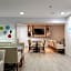 Holiday Inn Express Alpharetta - Roswell By IHG