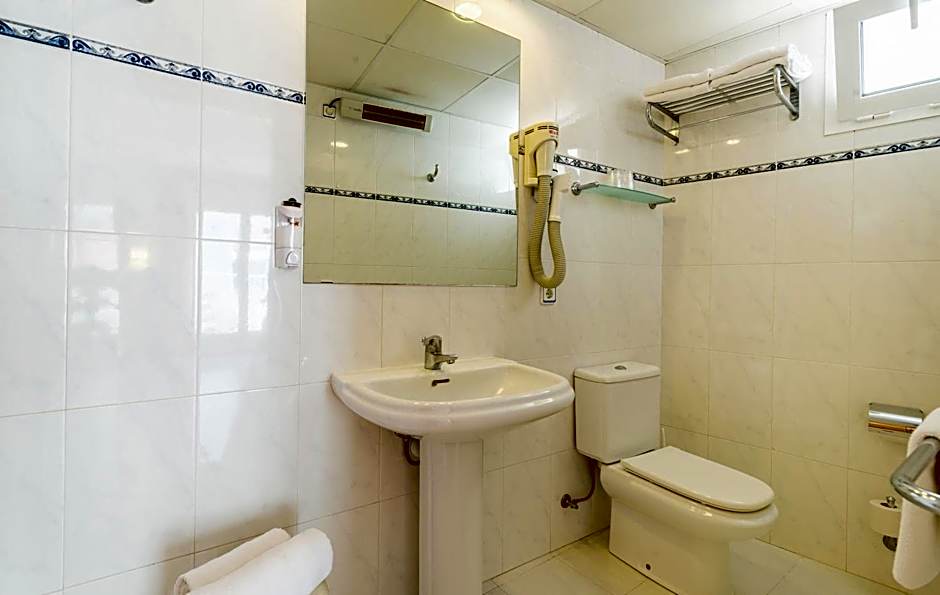 Hotel & Diving Les Illes